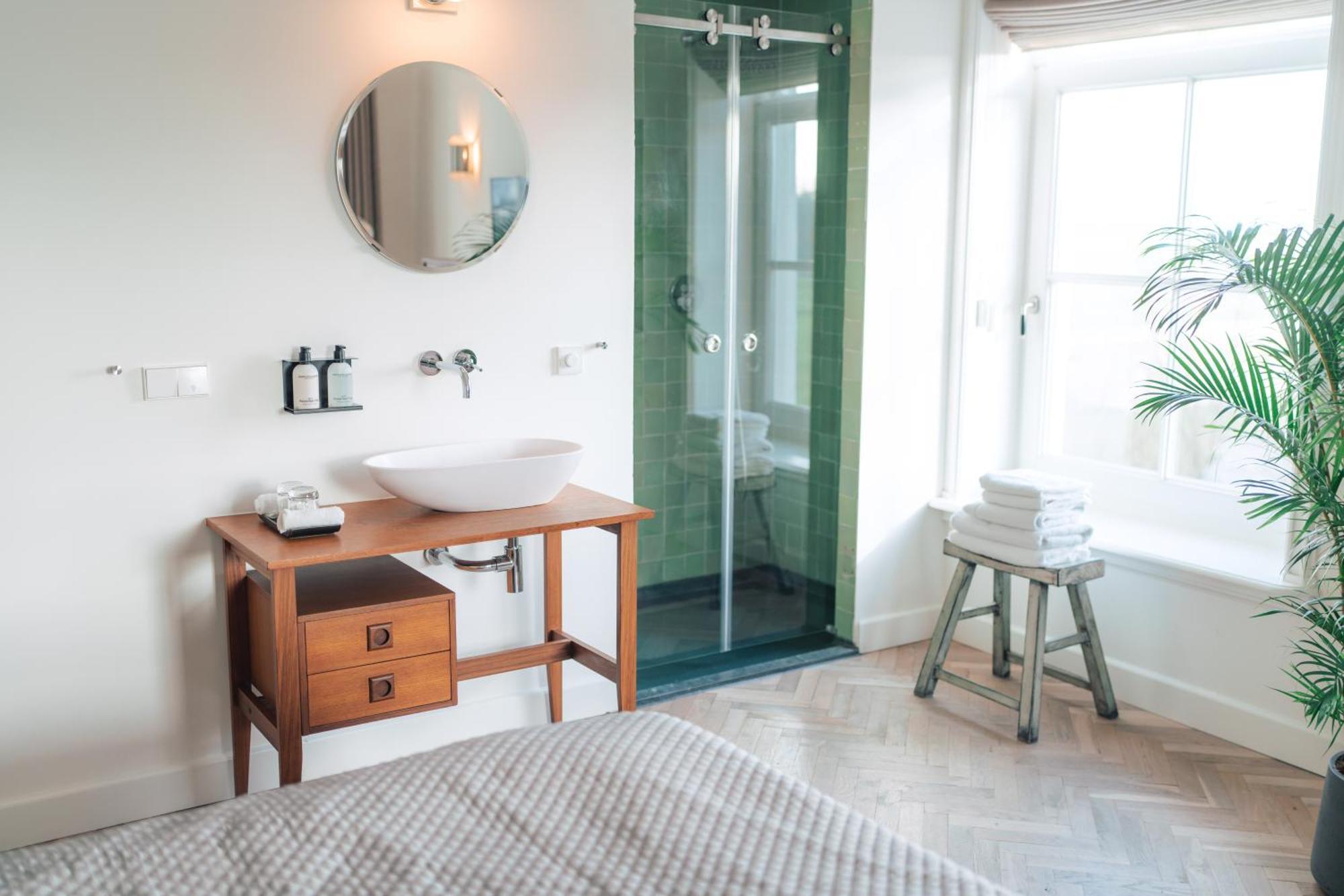 Boutique Hotel De Witte Dame Abcoude Esterno foto
