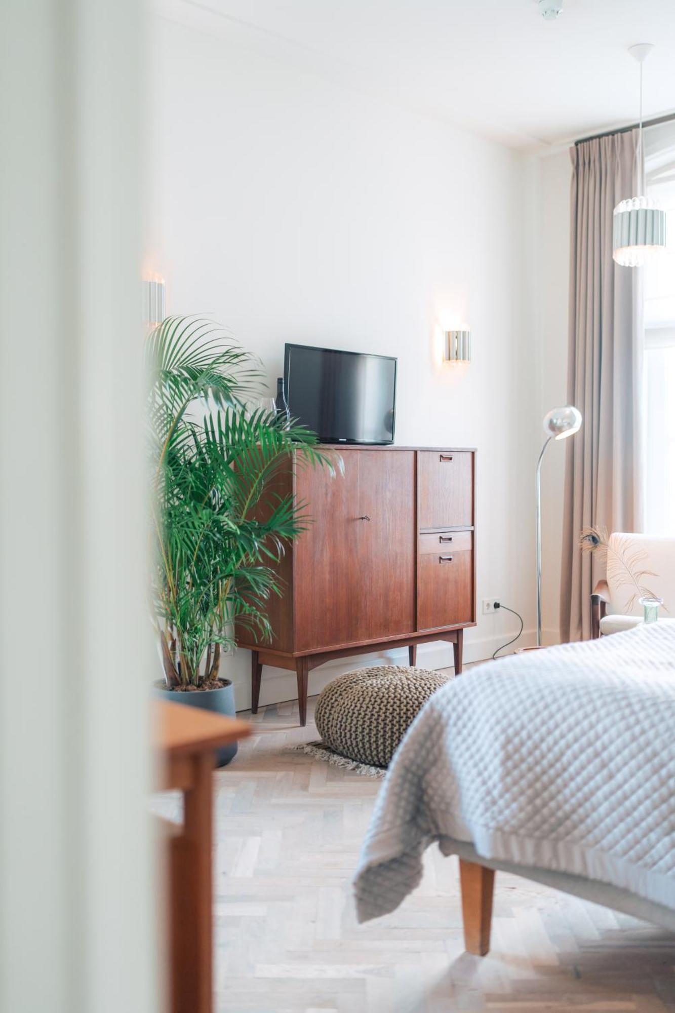 Boutique Hotel De Witte Dame Abcoude Esterno foto