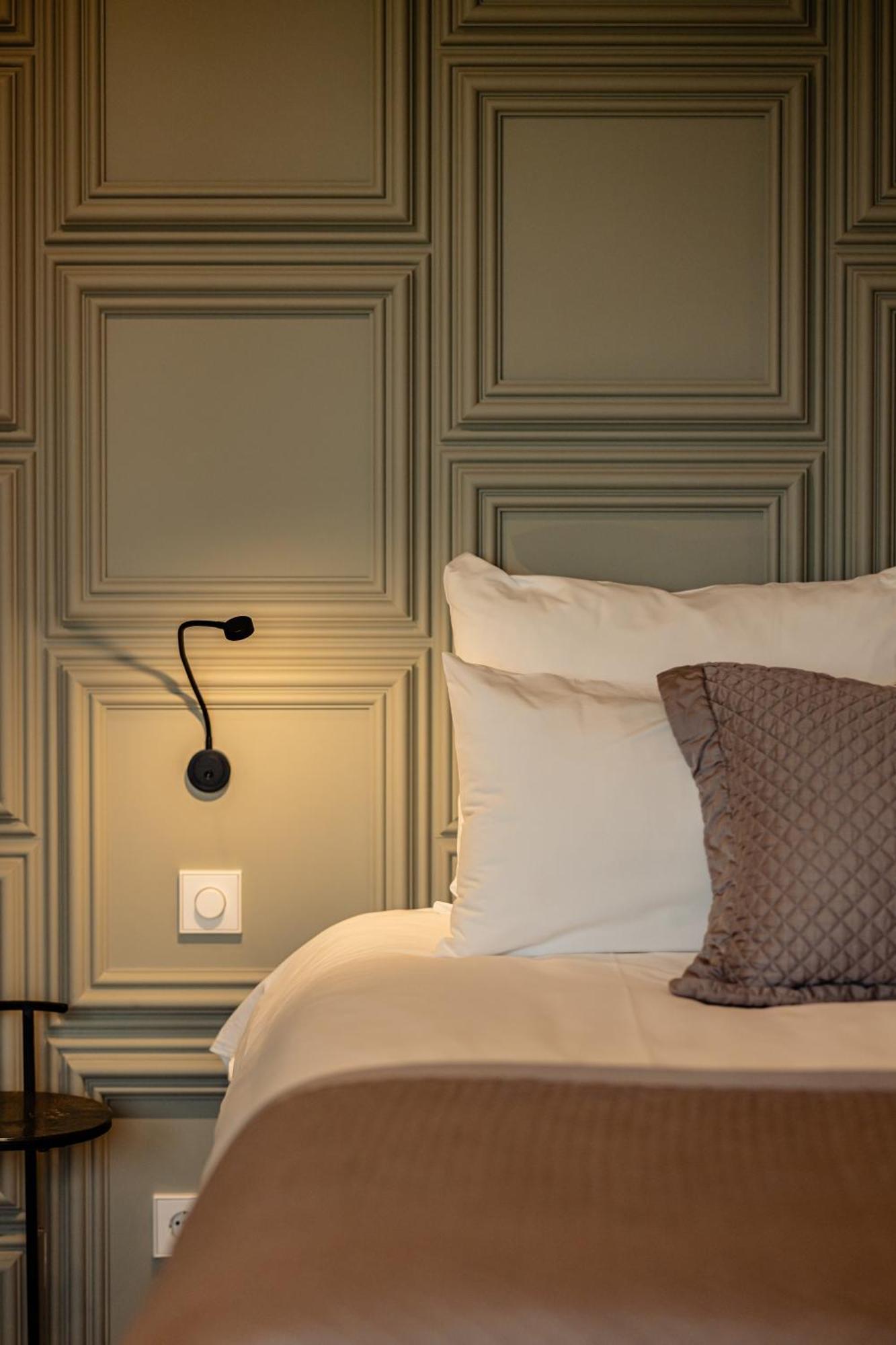 Boutique Hotel De Witte Dame Abcoude Esterno foto